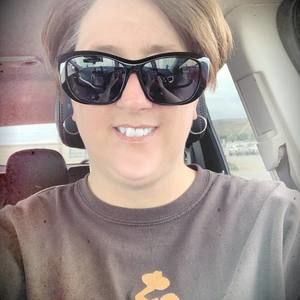 Meet your Posher, Kendra